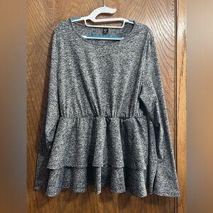 SHEIN 2X Gray Heathered long sleeve tiered top